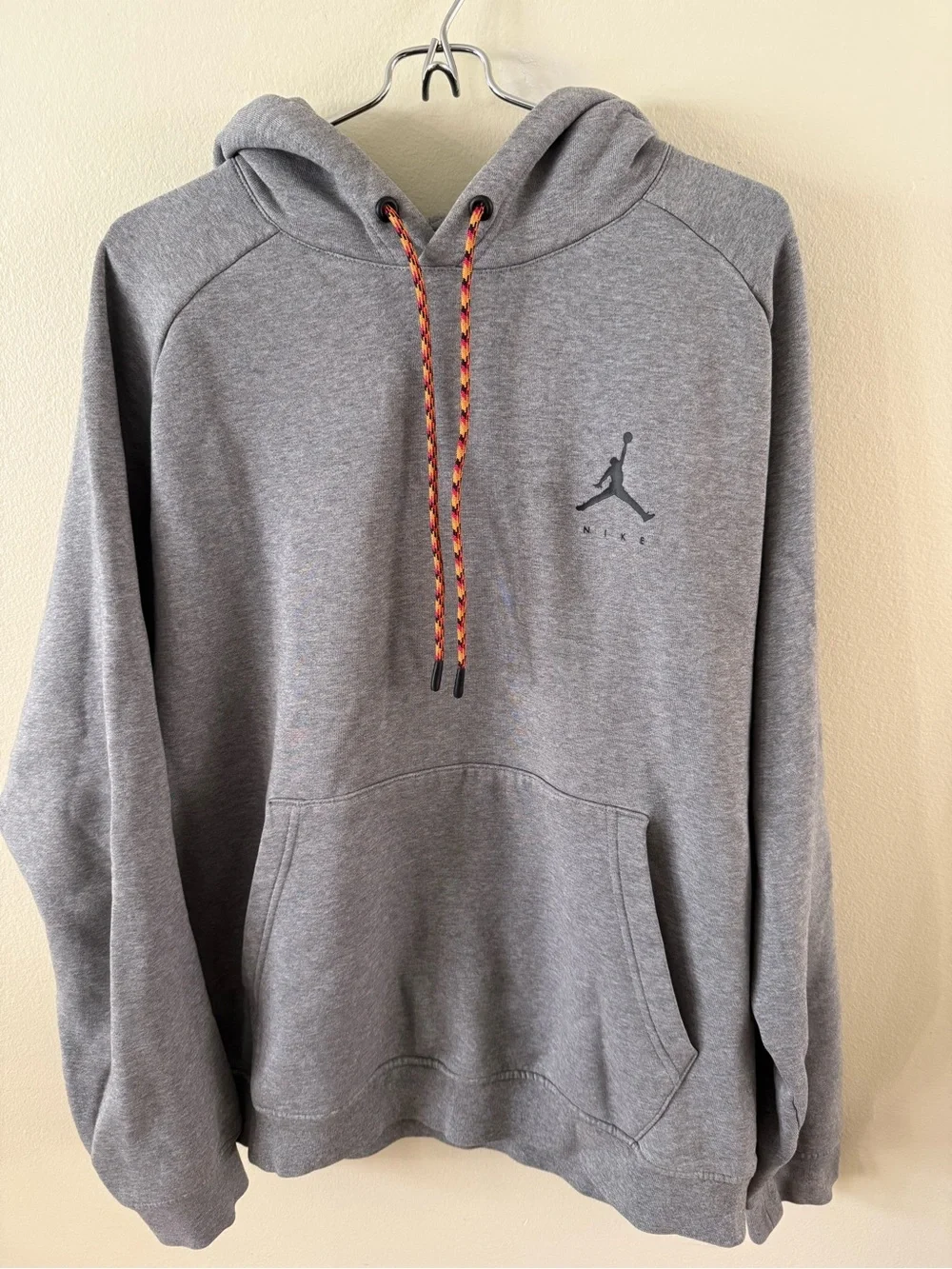 Nike Jordan Men's XL Gray Pullover Hoodie
